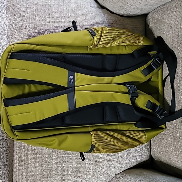 The Northface Jester Backpack - Picture 15 of 15